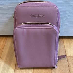 NWOT CarryLuxy crossbody/wristlet bag